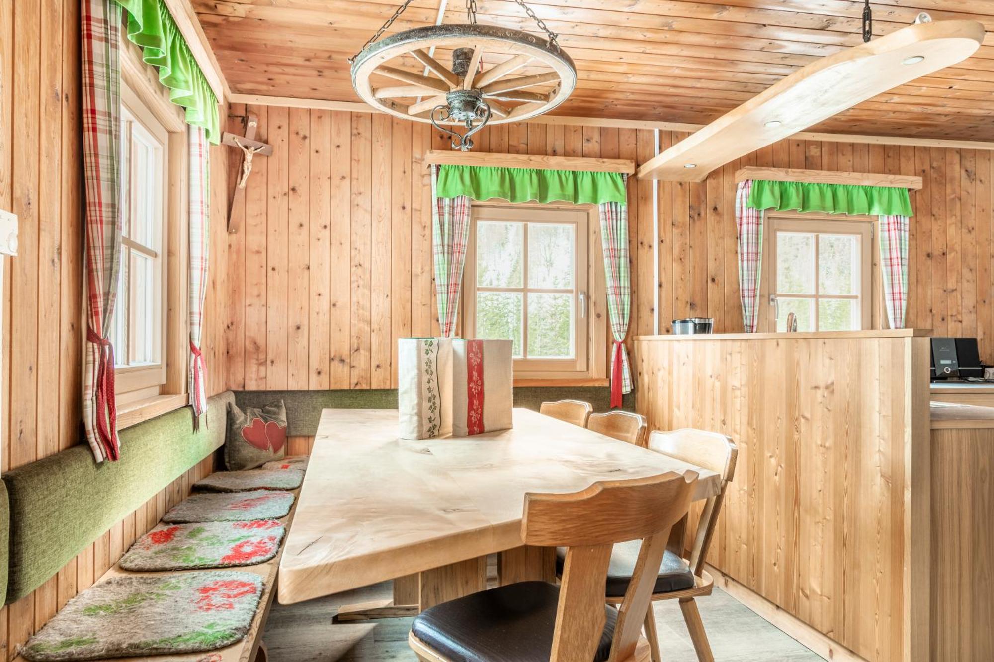 Hauserlhuette Zederhaus Buitenkant foto